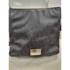 MICHAEL KORS Jet Set Travel Large Logo Messenger Bag Black 0179